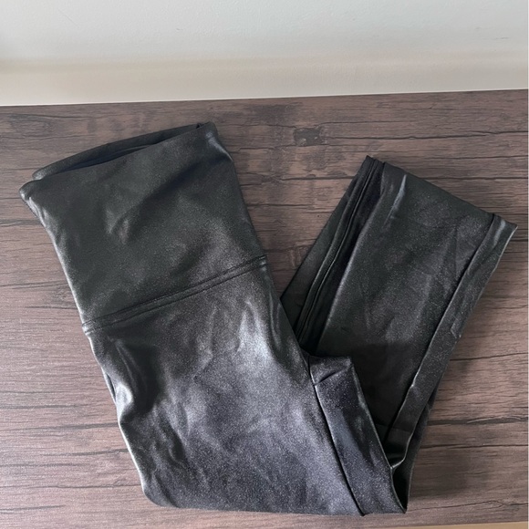 SPANXshape™ Faux Leather Leggings |Size Large| - Picture 5 of 7